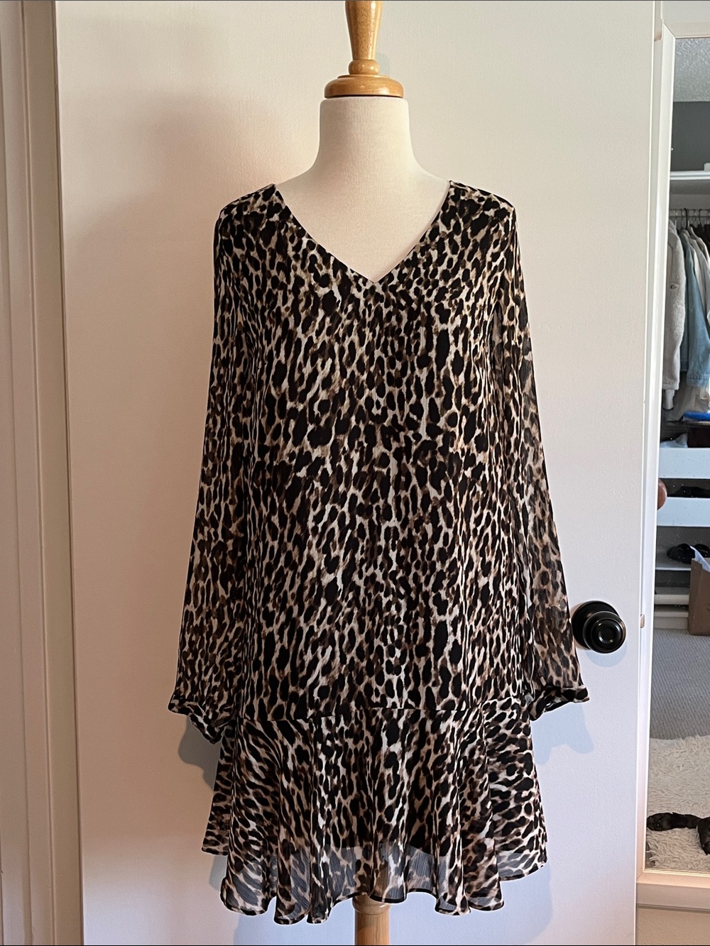 Banana Republic Leopard Print Long Sleeve Dress